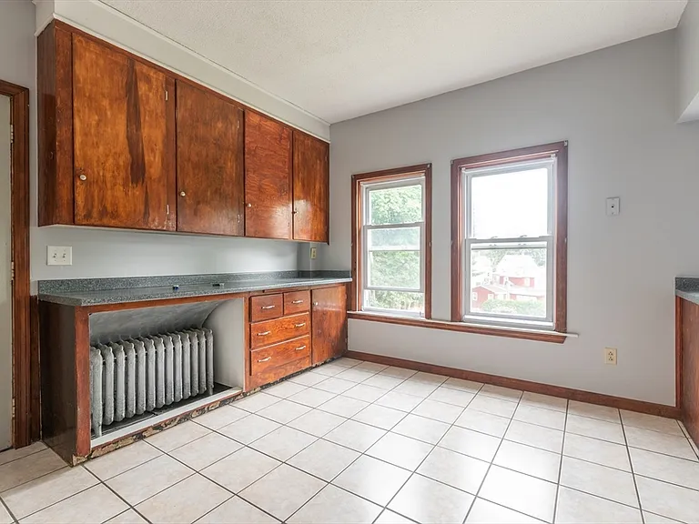 17 Jefferson St #2 — Photo 10