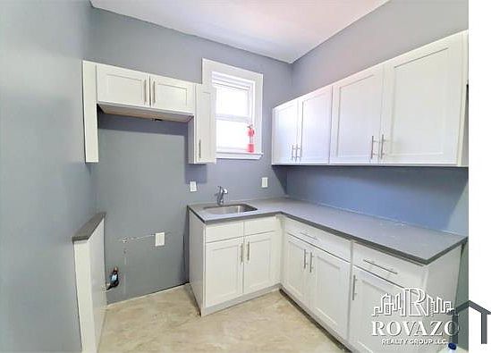 1st image of 132 S 7th St Floor 3