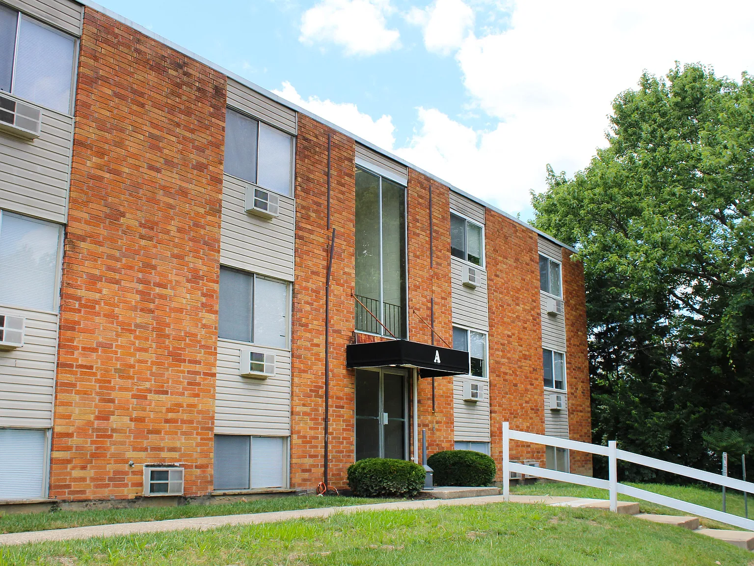 Barkley Ridge Apartments — Photo 4