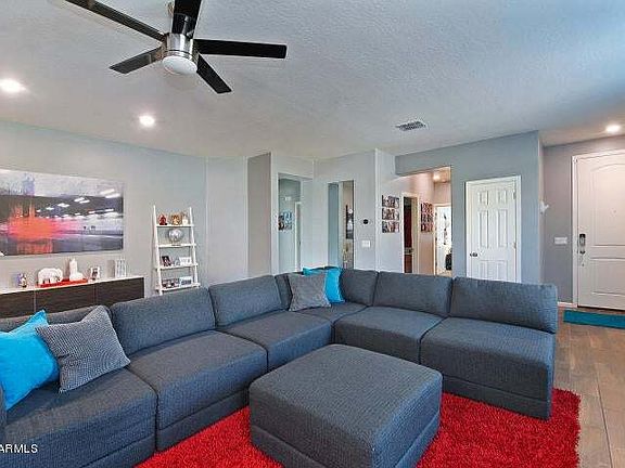 5th image of 854 E Dumbarton Ave