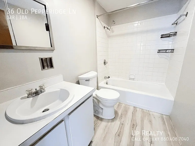 36 Old Pepperidge Ln — Photo 7