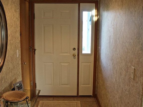 3rd image of 8800 Cornell Ct