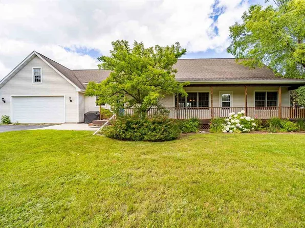 2790 Estate Drive, Petoskey, MI 49770