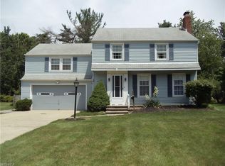 5305 Marian Dr, Lyndhurst, OH 44124