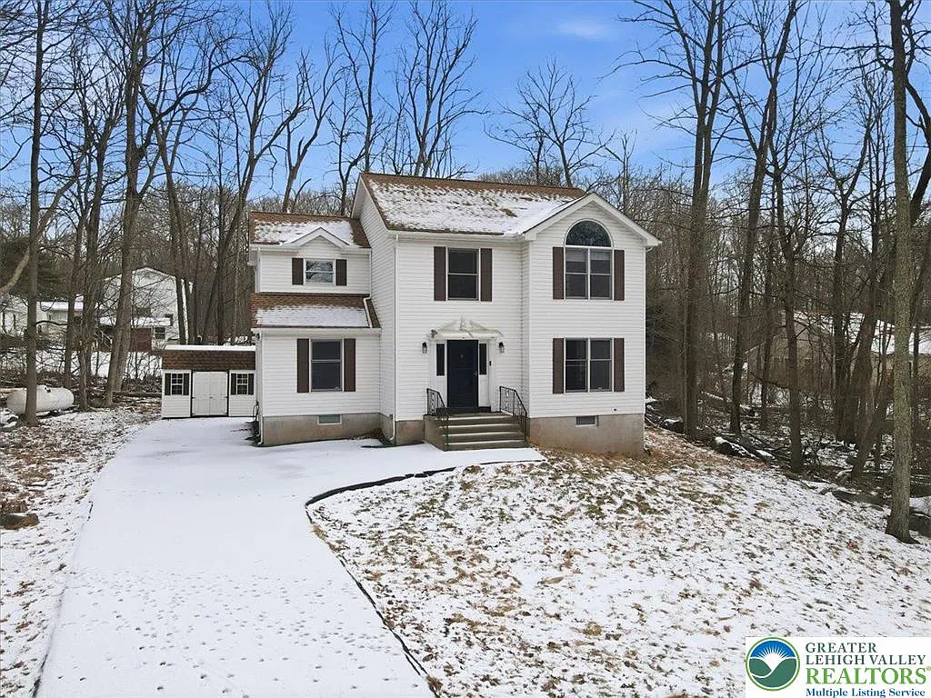 5528 Elmwood Dr photo 1