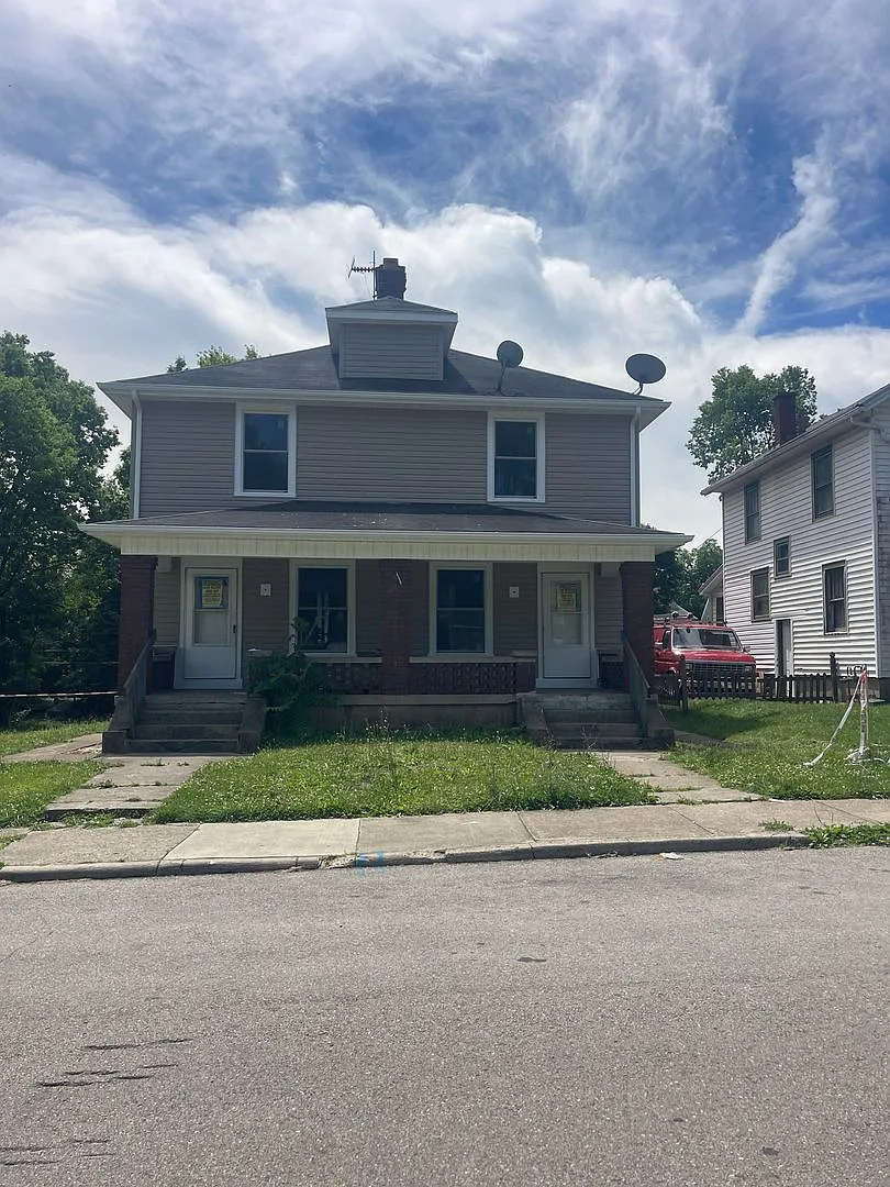 52-54 W Hudson — Photo 1