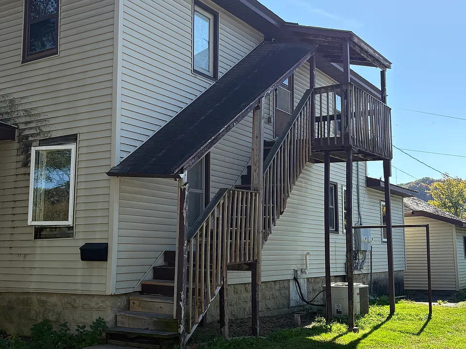 351 W Mark St #1/2