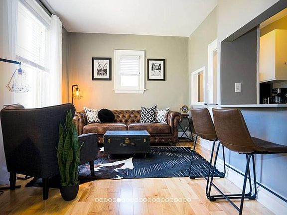 3rd image of 1660 Gaylord St APT 3