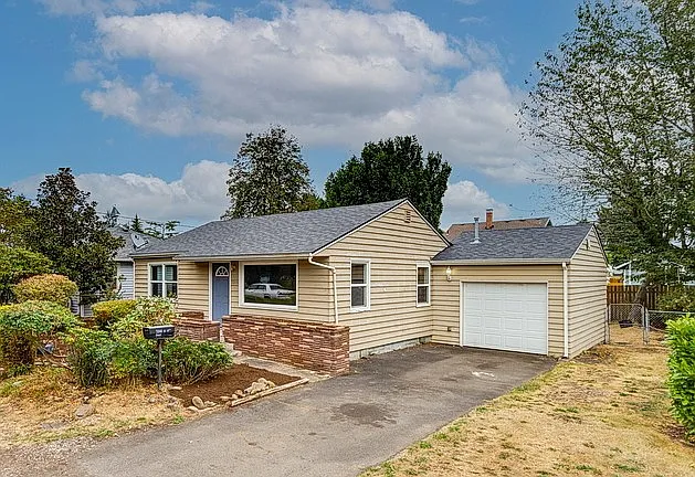 7316 SE 68th Ave photo 1