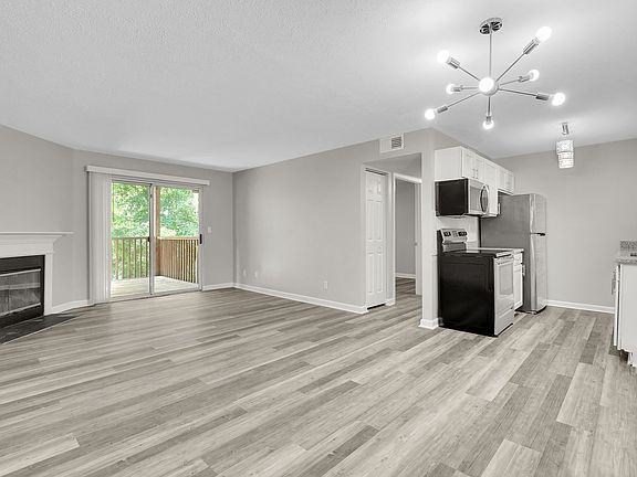 2nd image of 3130 Saint Anthony Gardens Dr #3113-3
