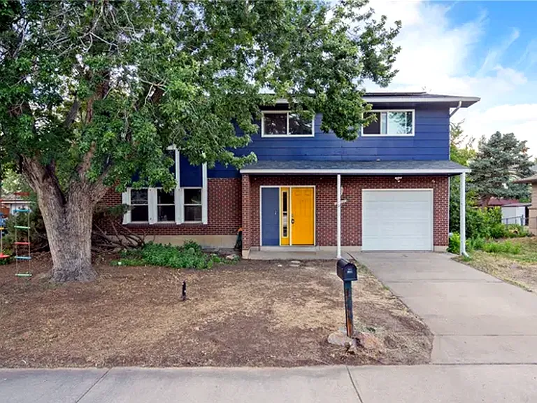 5255 Memphis St #207 — Photo 3