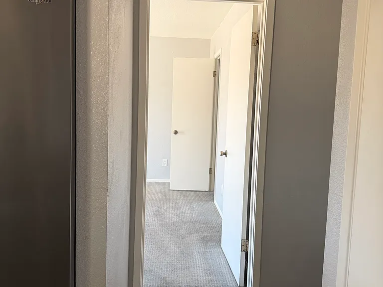 2349 E Alameda Dr — Photo 11