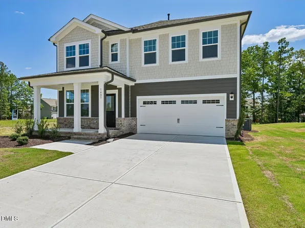 1405 Green Cypress Dr, Zebulon, NC 27597