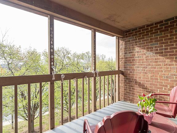 4th image of 116 Turtle Creek Rd #111