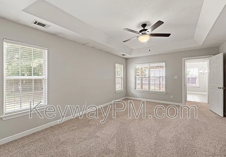 633 Ventana Dr — Photo 14