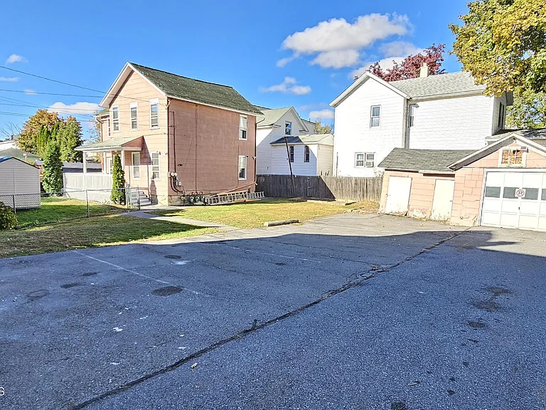 128 S Rebecca Ave — Photo 24