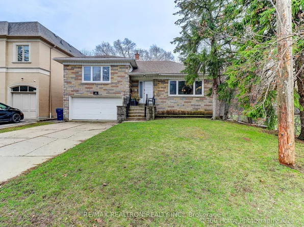 45 Frontenac Ave, Toronto, ON M5N 1Z6
