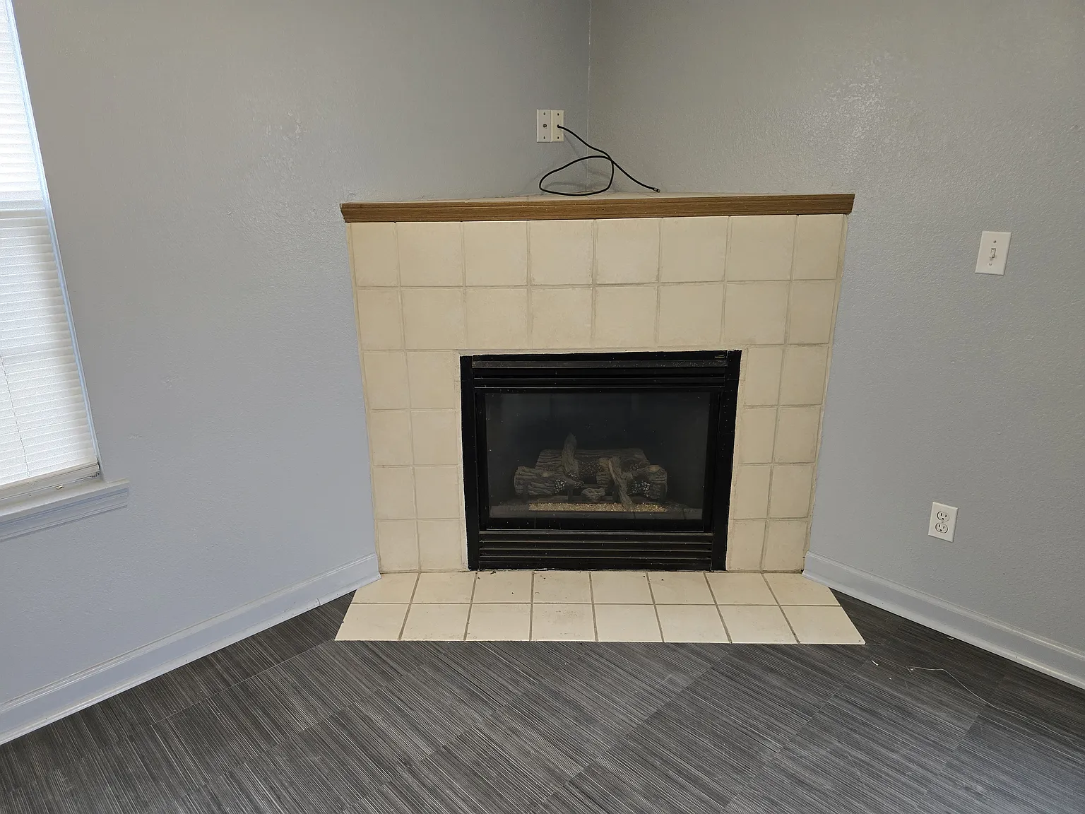 3 bed, 2.5 bath, 1364 sqft, $1,750 — Photo 3