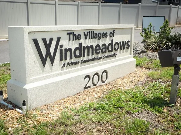 300 Windmeadows St Unit 300, Altamonte Springs, FL 32701