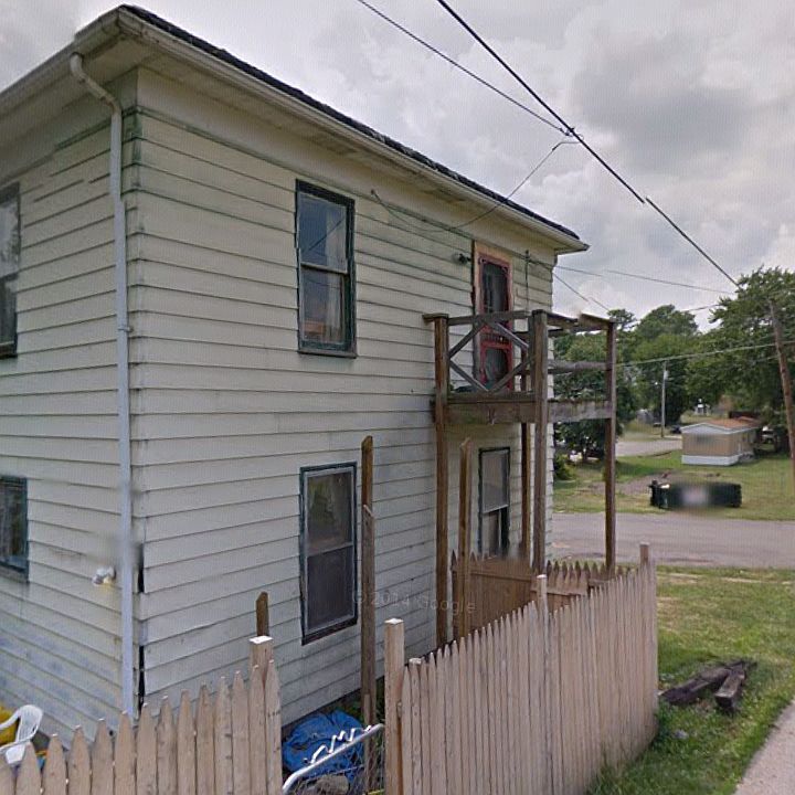 2nd image of 142 S Buffalo St