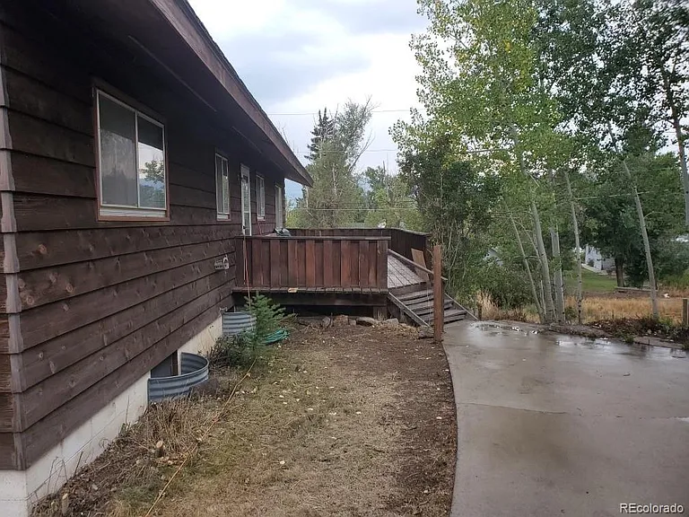 613 Central Ave — Photo 15