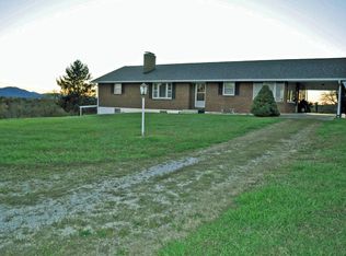 2487 Spradlin Rd, Vinton, VA 24179