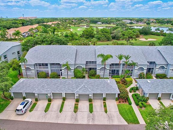 3rd image of 26781 Clarkston DR #203