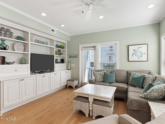 5th image of 308 Carolina Beach Avenue S Unit 1