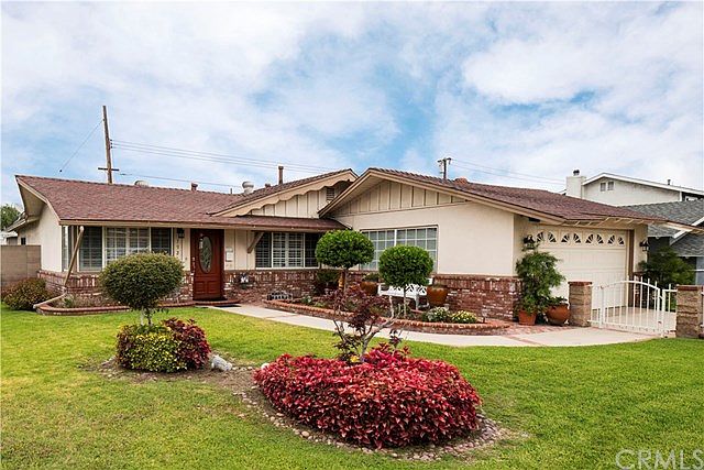 2nd image of 7921 Geranium Cir