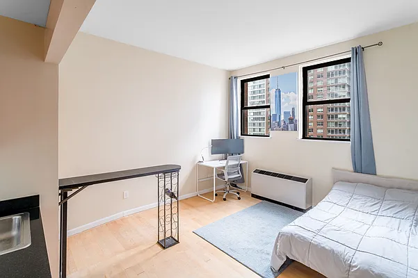 Rented by Christie's International Real Estate Group, LLC | media 2