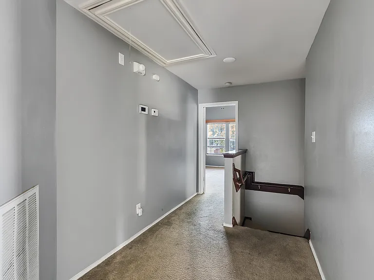11319 Lindenloch Ln — Photo 8