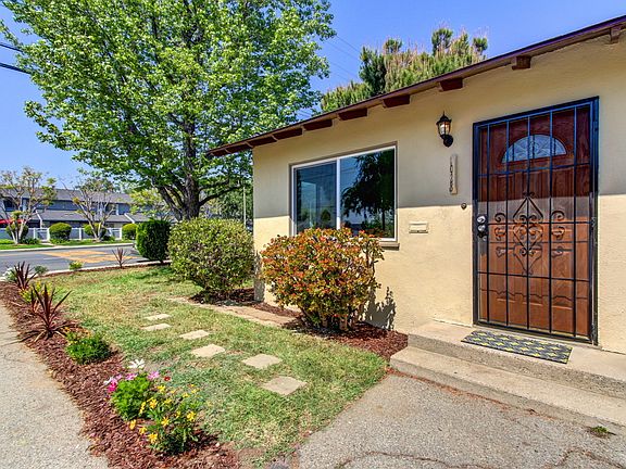 5th image of 1026 N Vernon Ave