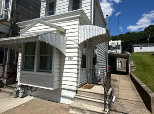 249 S 4th St, Hamburg, PA 19526