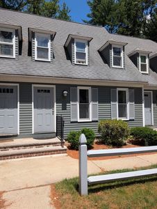 215 Wellman Ave #215, North Chelmsford, MA, 01863