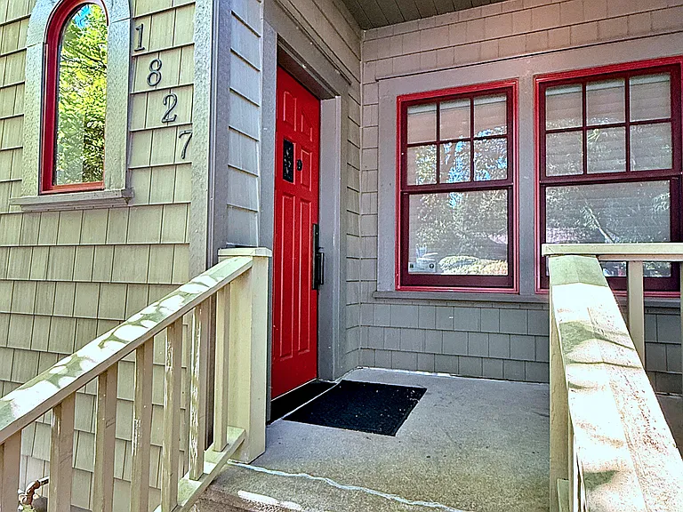 1827 N Skidmore St — Photo 2