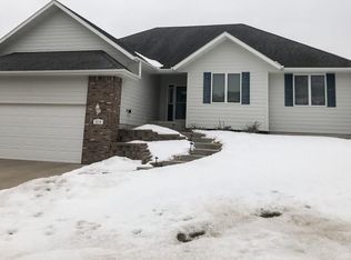 2216 Pueblo Ct, Sioux City, IA 51104