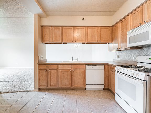 4th image of 2240 S Grace St APT 302
