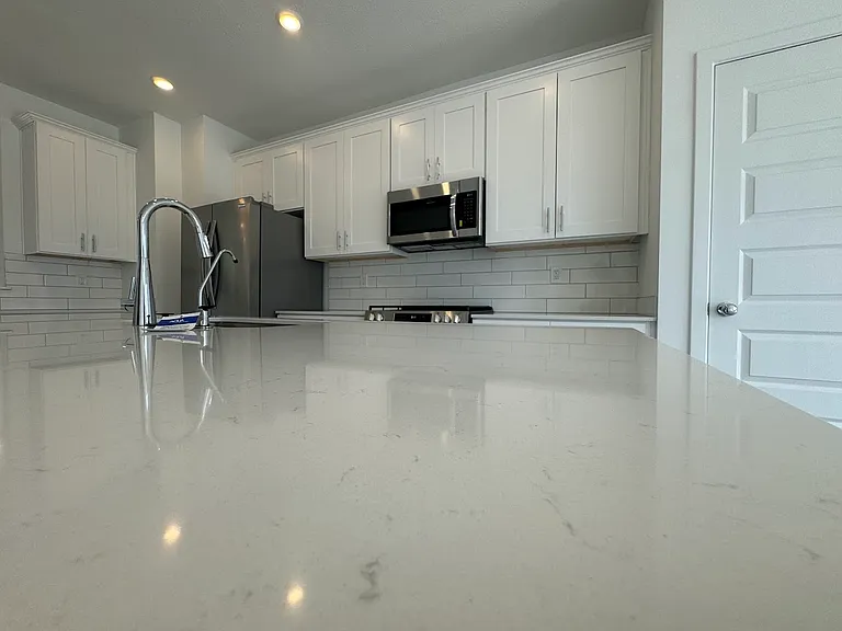 13847 Gatsby Dr — Photo 39