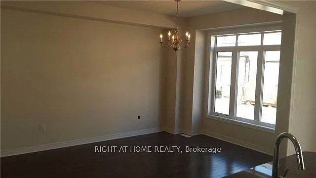 123 Huguenot Rd — Photo 5