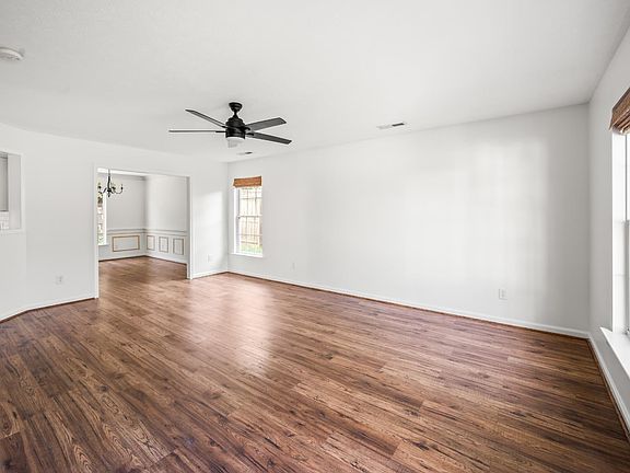 5th image of 306 Wessex Rd