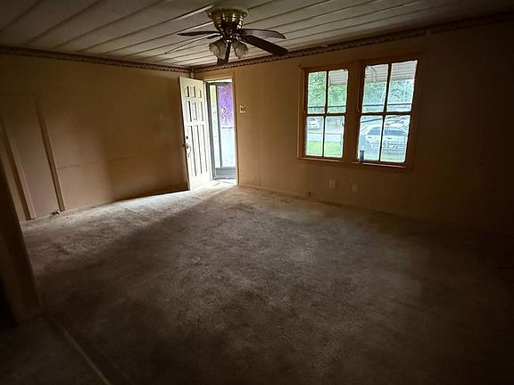 3rd image of 1313 Greene St