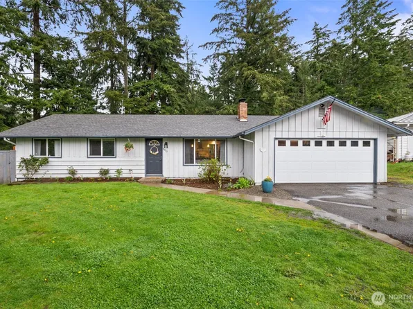8207 Woodbourne Drive SW, Lakewood, WA 98499