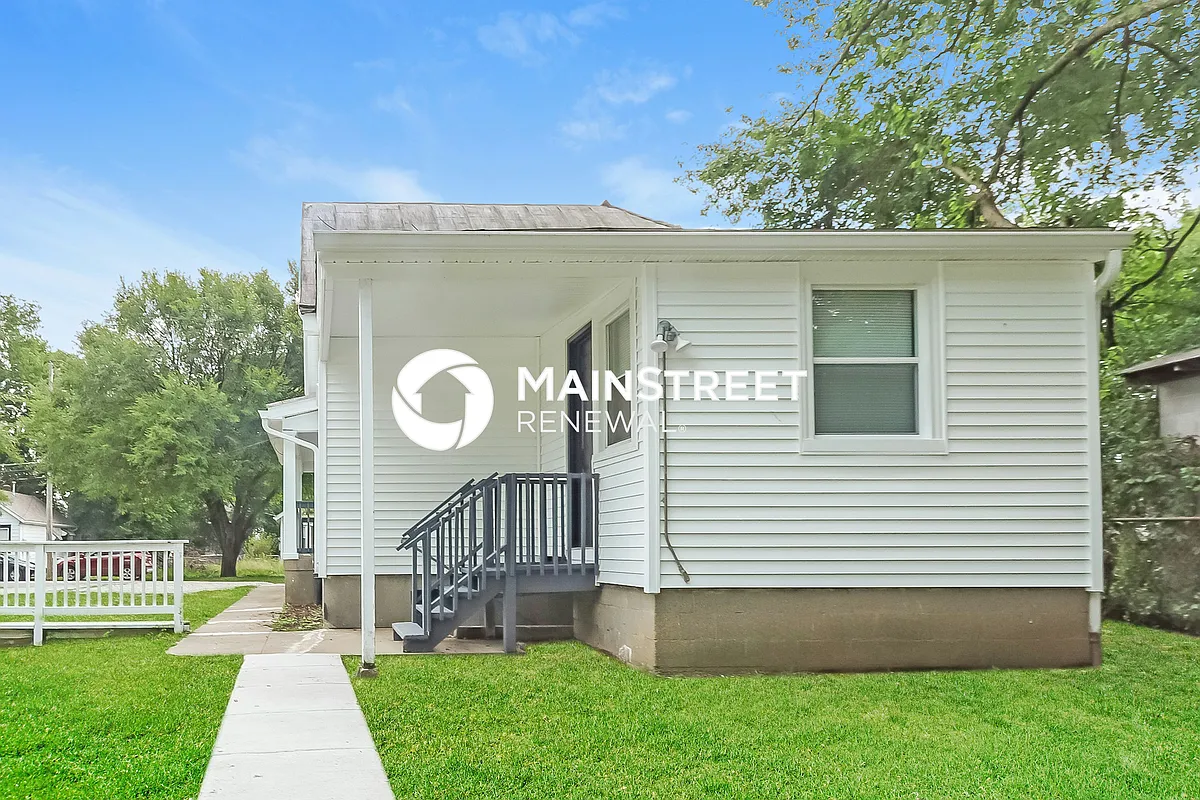 Rear View - 1618 S 30th St