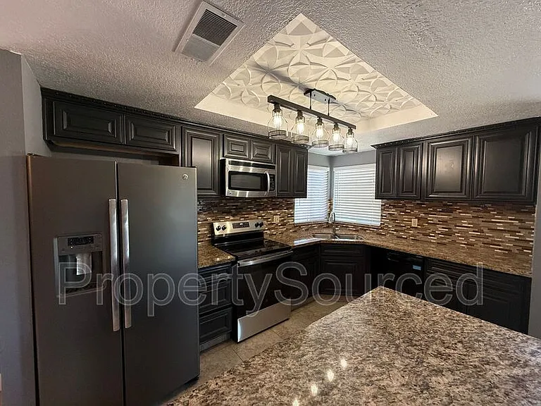 856 Nottingham Dr — Photo 10