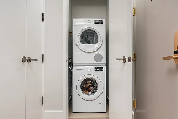 Rented by Nest Seekers International | media 48