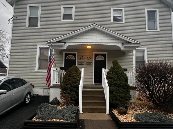 23-25 Hospital St, Carbondale, PA 18407