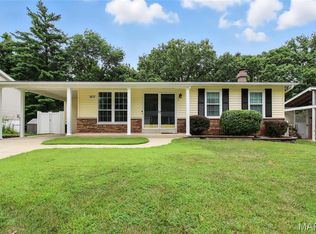 1837 San Luis Rey Pkwy, Fenton, MO