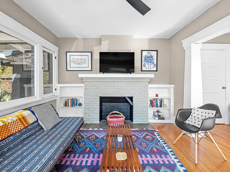 706 N La Fayette Park Pl — Photo 8