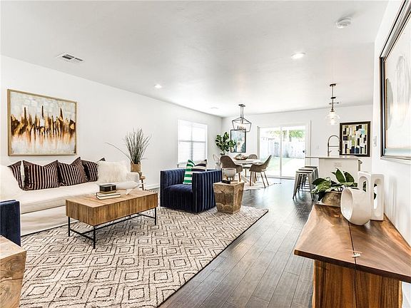 3rd image of 3204 NW 30th St