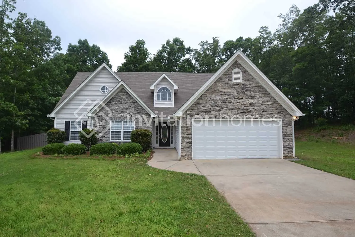 220 Chinns Way Hampton, GA 30228 — Photo 1